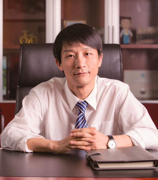 伊之密注塑事业部副总经理 李东海_副本