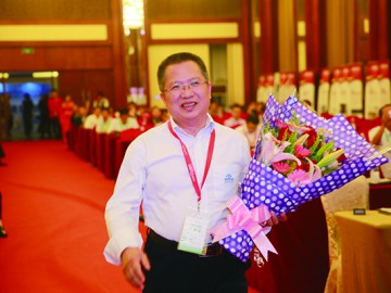英科环保——全球领先的可再生PS塑料解决方案提供商