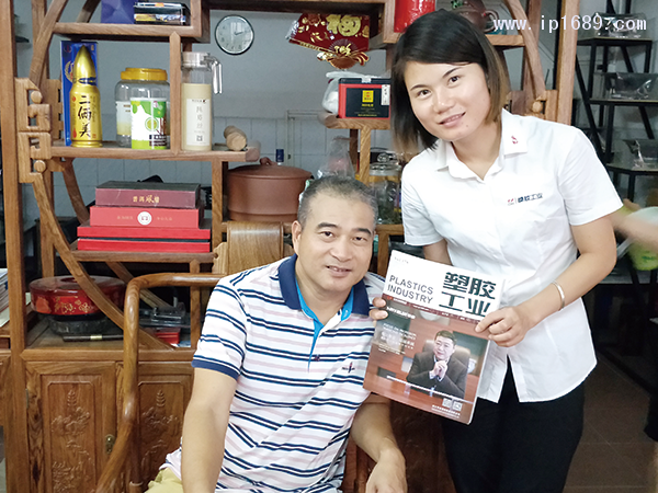广州丰笛音响设备有限公司黄董事长(左)