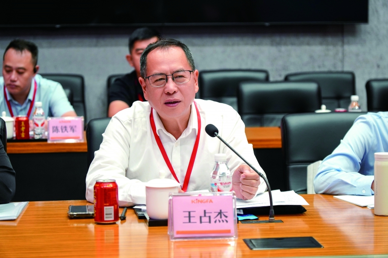 中国塑料加工工业协会理事长王占杰